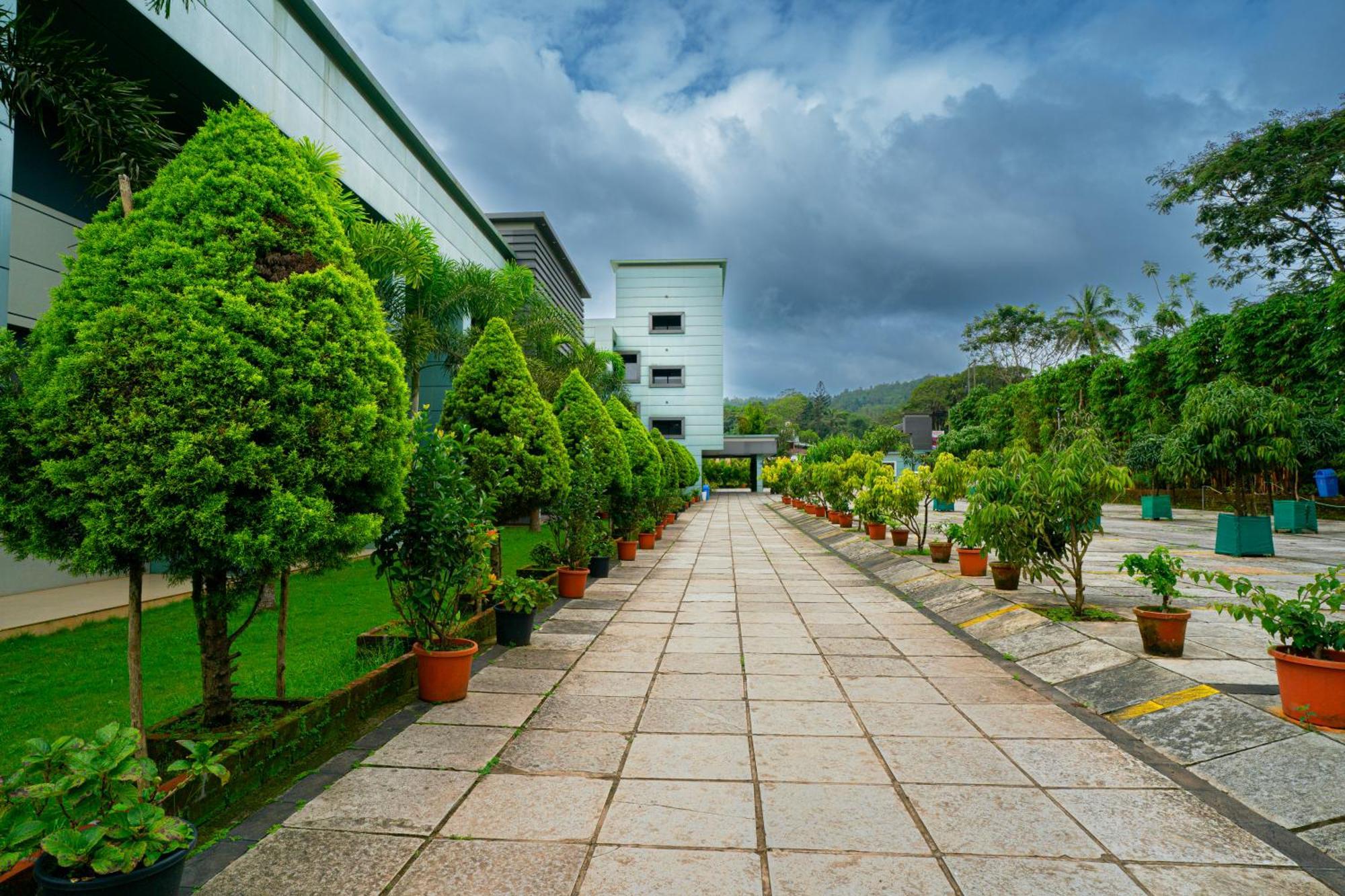 The Sanihara Hotel & Resort Vythiri Extérieur photo