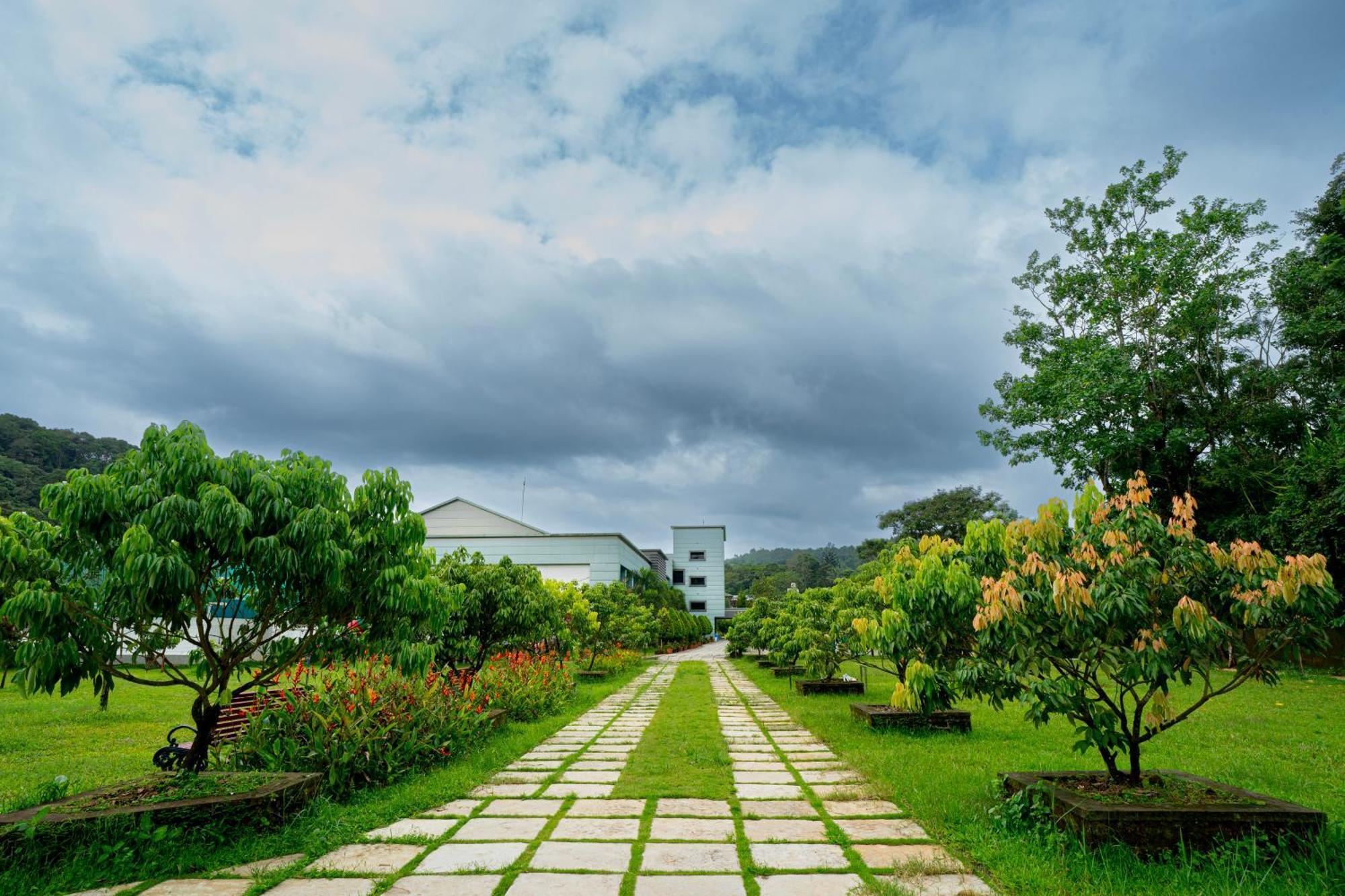 The Sanihara Hotel & Resort Vythiri Extérieur photo